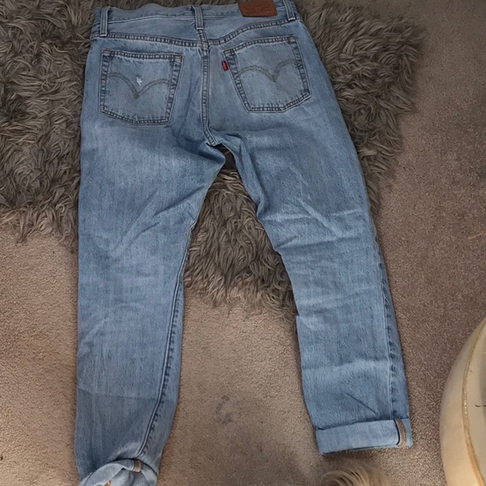LIKE NEW LEVIS JEANS 👖💕